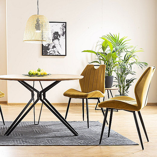 Krzesło Arco Velvet musztardowy - aranżacja